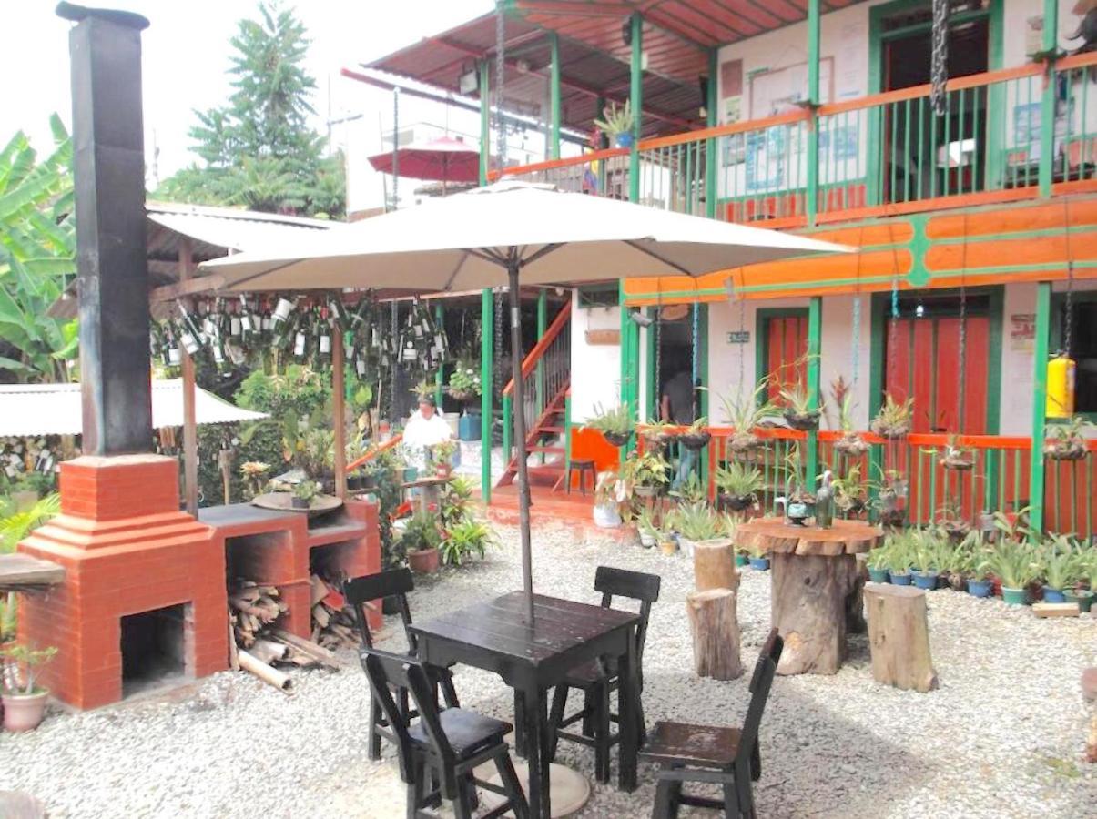 Hostal Estrella De Agua Salento Bagian luar foto