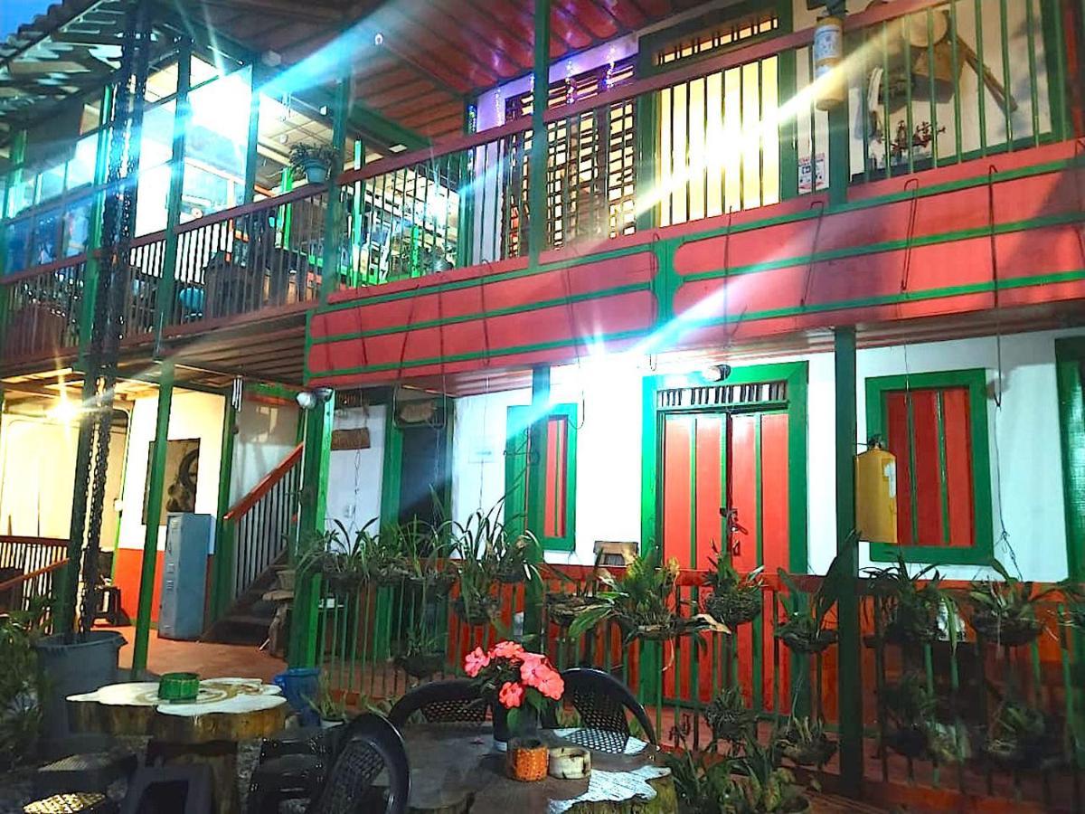 Hostal Estrella De Agua Salento Bagian luar foto